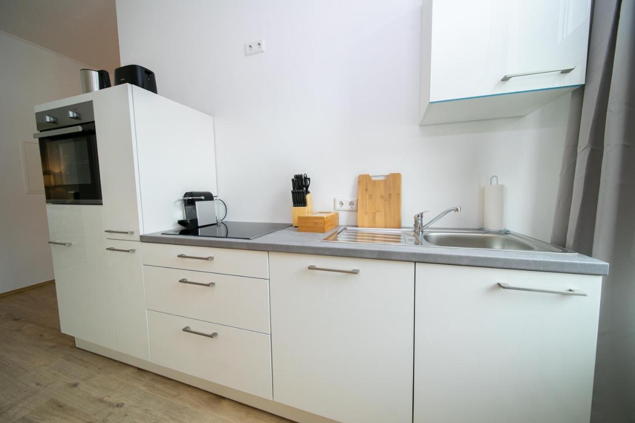 Favorite Stays - Suite And More - Kitchen Нойс Екстер'єр фото