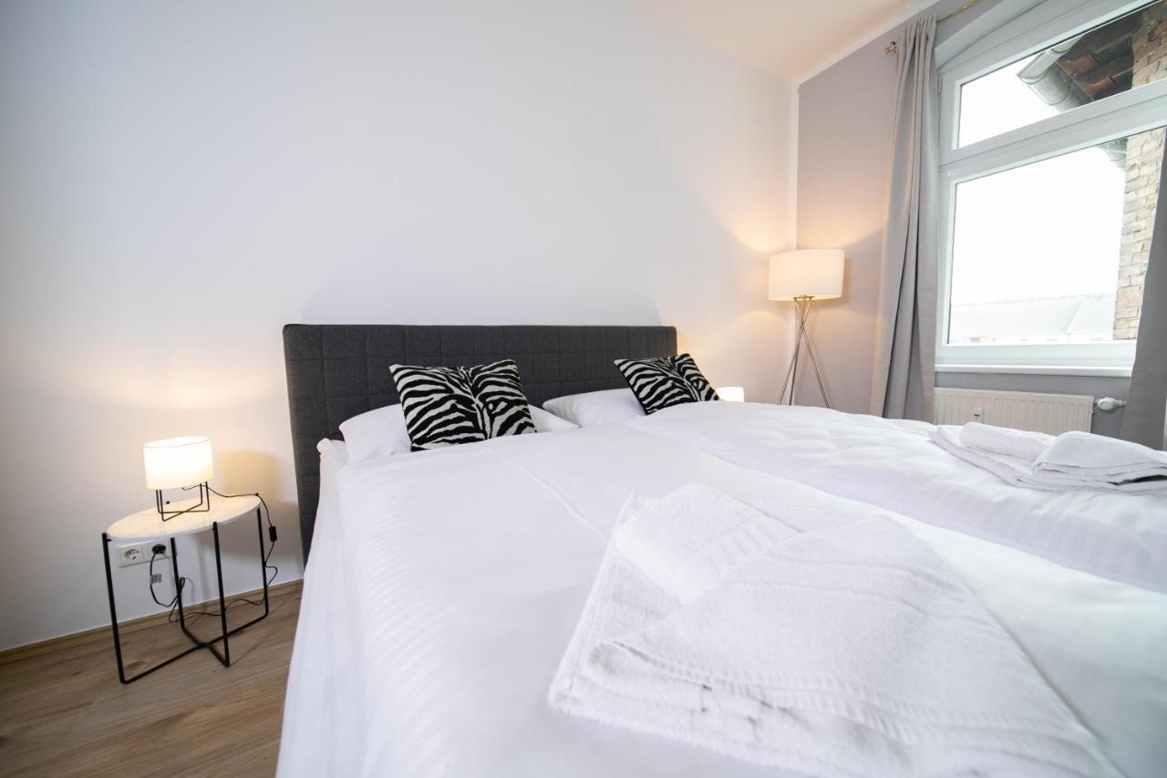 Favorite Stays - Suite And More - Kitchen Нойс Екстер'єр фото